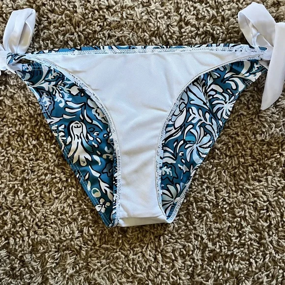 Floral Off-Shoulder Bikini Set - Picture 4 of 5